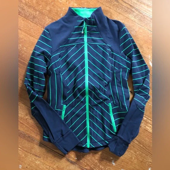 lululemon athletica Blue and Green Chevron Cardigan - Picture 11 of 14